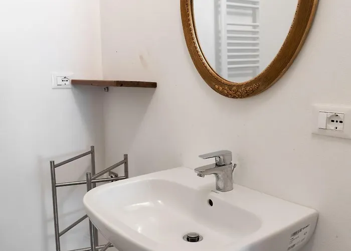 Torretta Della Pescalina - - Lecco Apartamento *